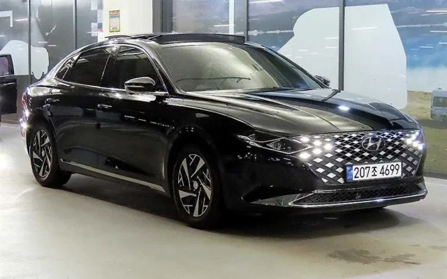 수원중고차구입대출 더 뉴 그랜저 IG 하이브리드 르블랑 매물 사진 10 - 2022/04 84,405km